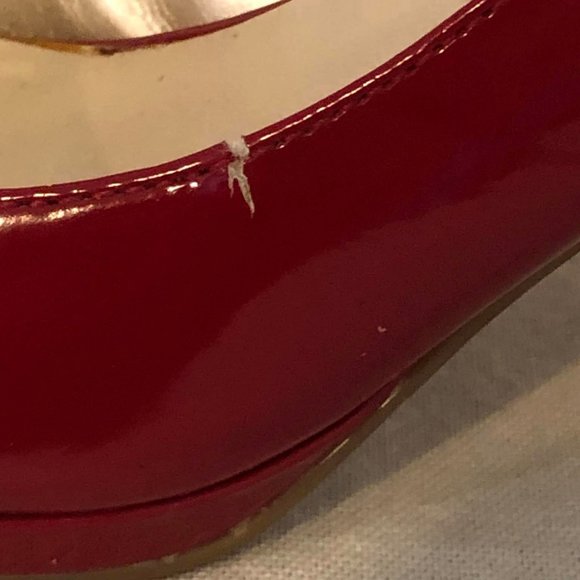 Size 6.5 Women's Etienne Aigner Red High Heel Pumps - Picture 9 of 10